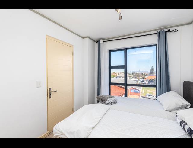 2 BEDROOM APARTMENT TO LET IN MILNERTON CENTRAL